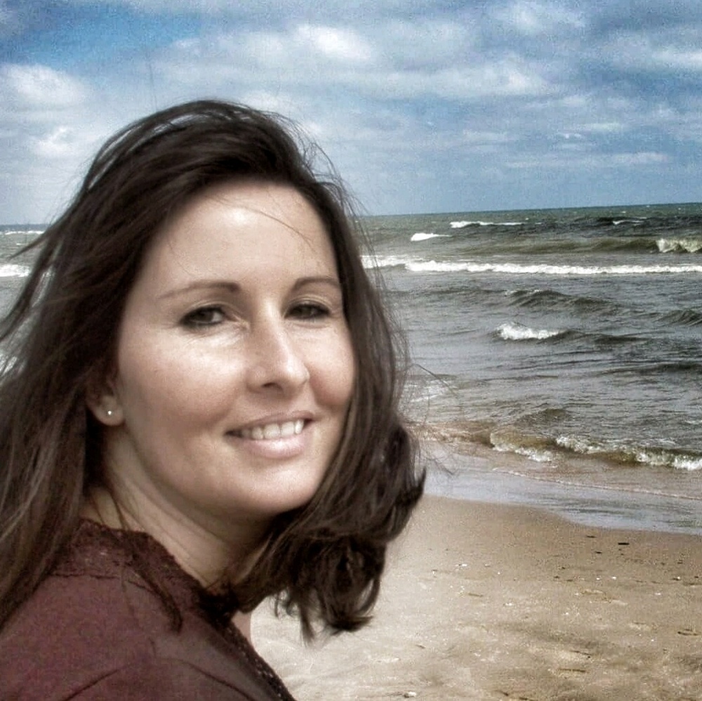 Meet your Posher, Angela